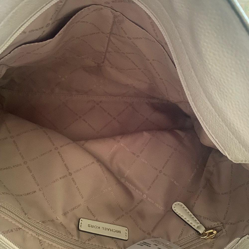 Michael Kors Light Gray Pebbled Leather Hobo with Gold Logo - Picture 3 of 4